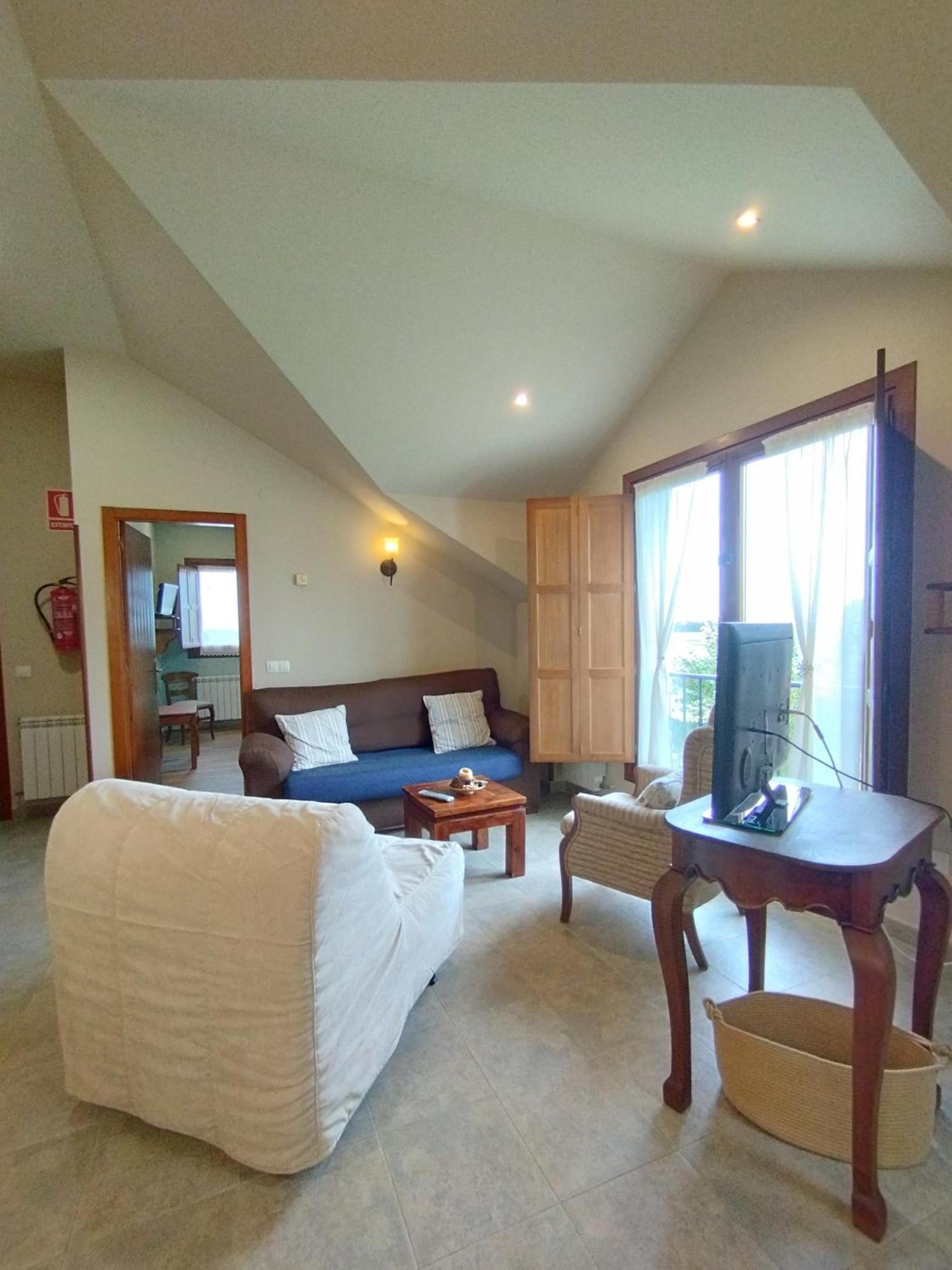 Apartamentos La Cruz De Paderne 纳维亚 外观 照片